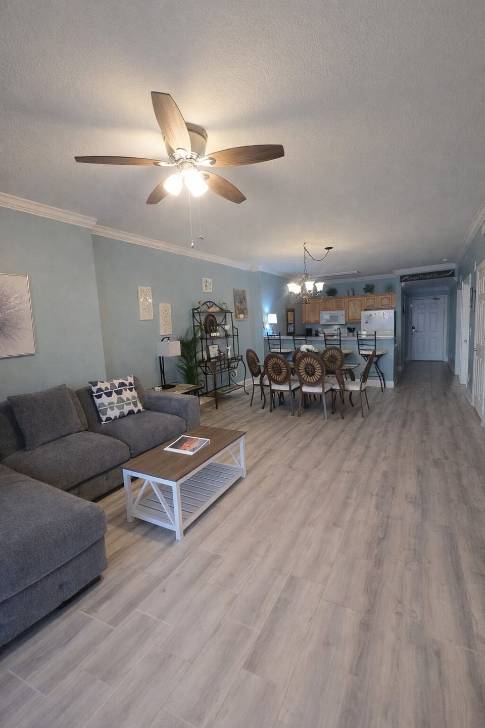 Large open concept kitchen to living area
