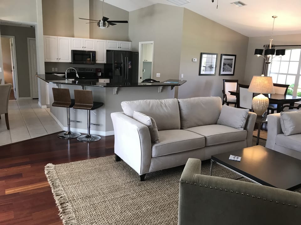 Open concept living, kitchen and dining area - great for entertaining 