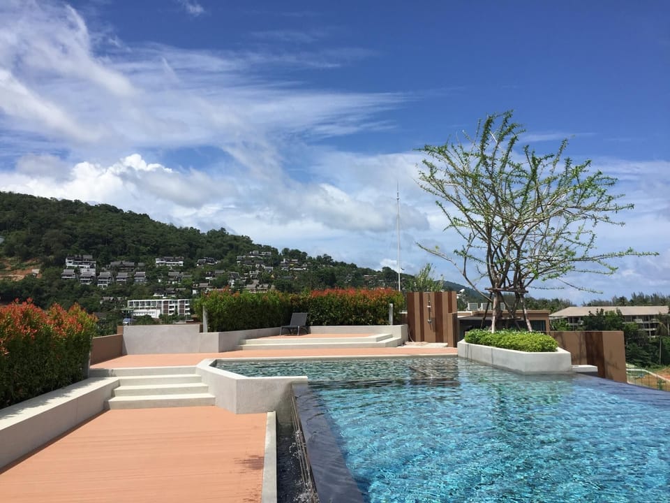 Studio near Surin and Bangtao beach with pool gym (18)