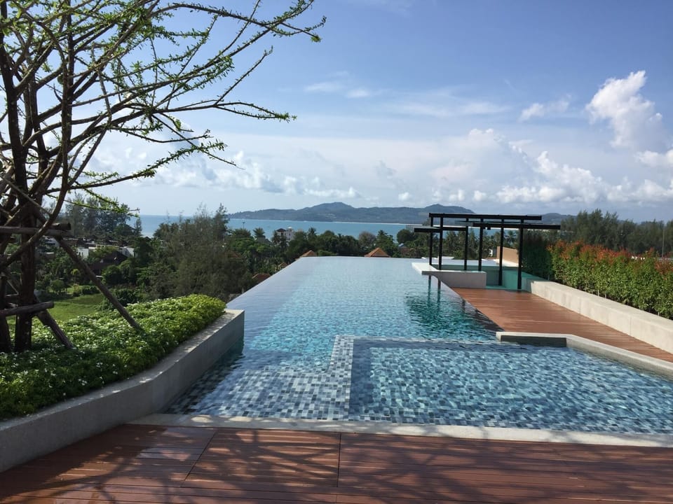 Studio near Surin and Bangtao beach with pool gym (9)