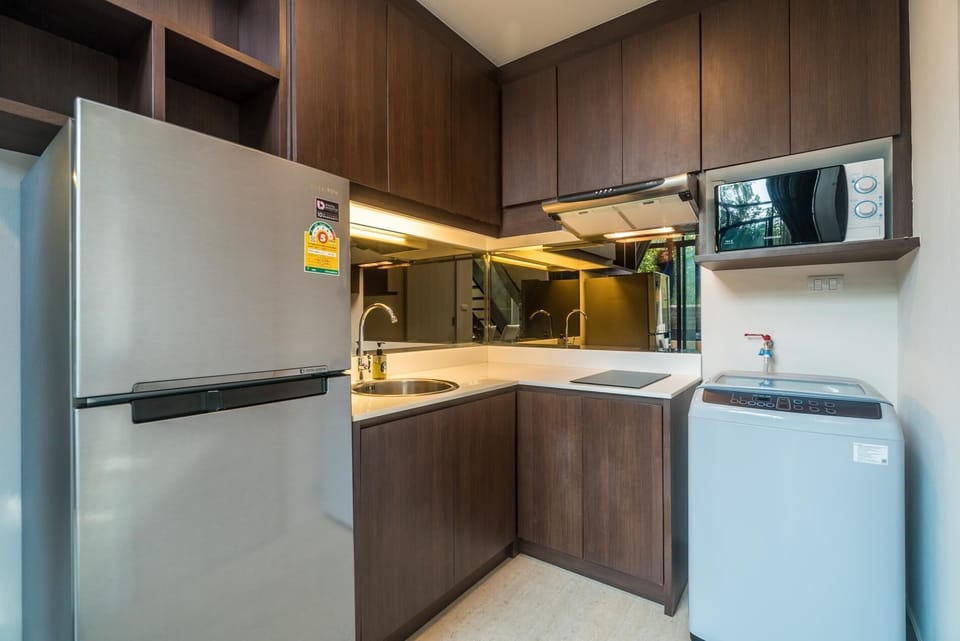 Pool access duplex in Surin condo for 4 people (4268)