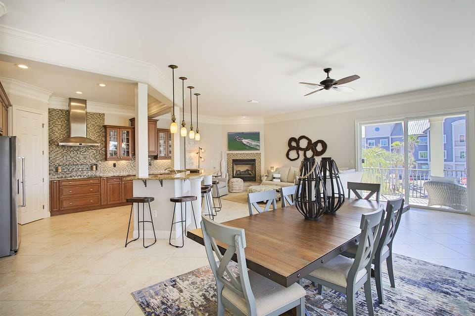 21-Henderson-Hideaway-Dining