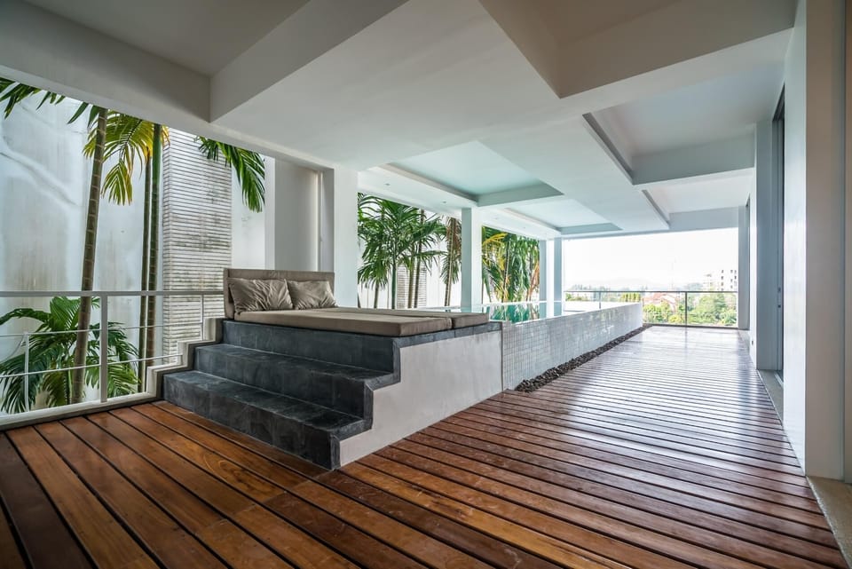 Spacious 3br apartment with private pool in Surin (7877)