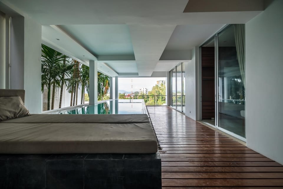 Spacious 3br apartment with private pool in Surin (7878)