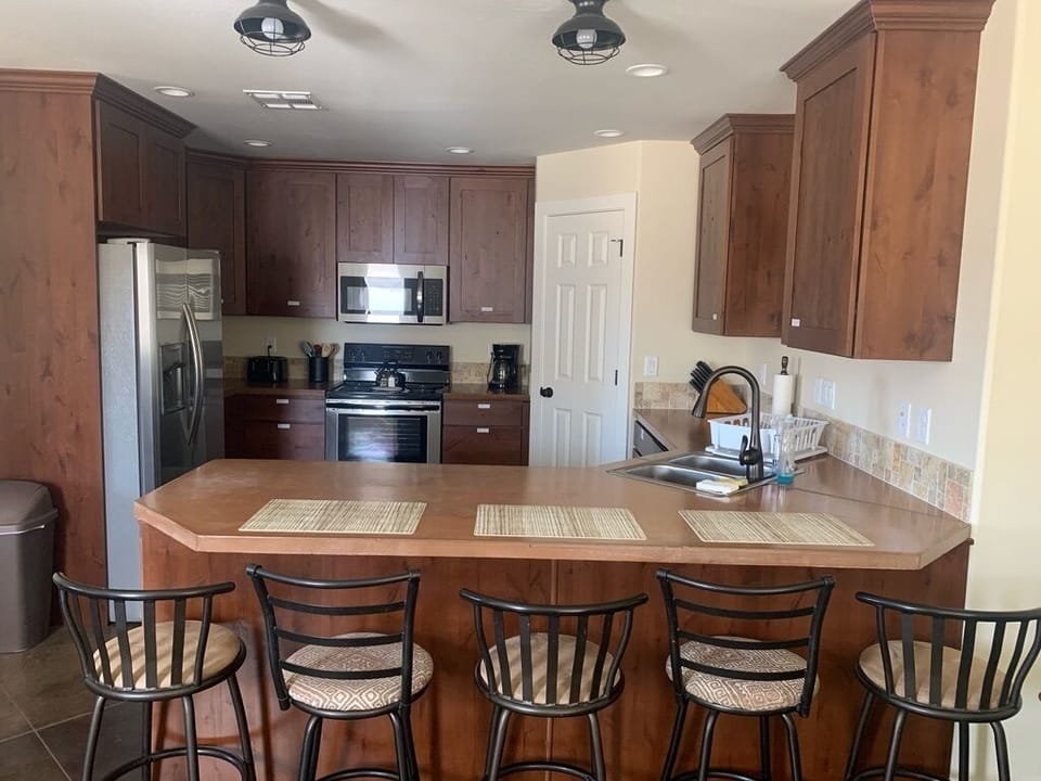 Fully stocked kitchen