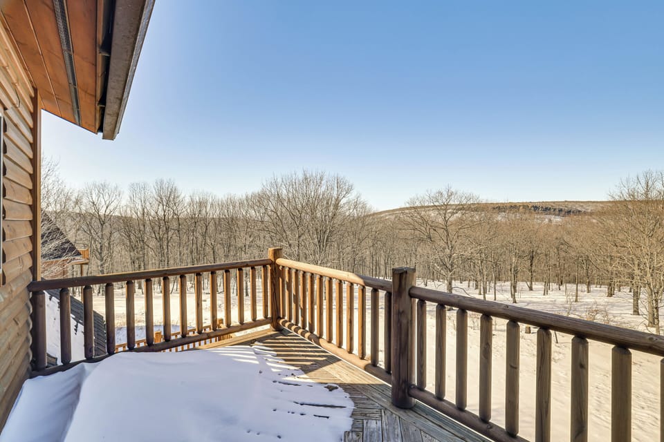 Balcony | Upper Level