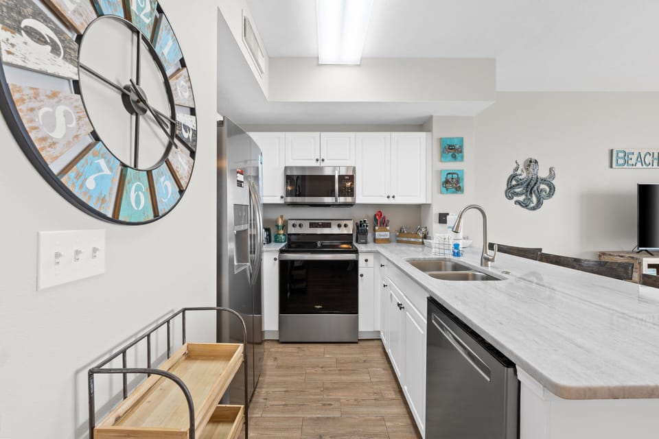 Full Size Kitchen with Bar Seating