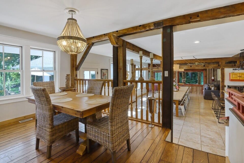 Seating off dining rooom