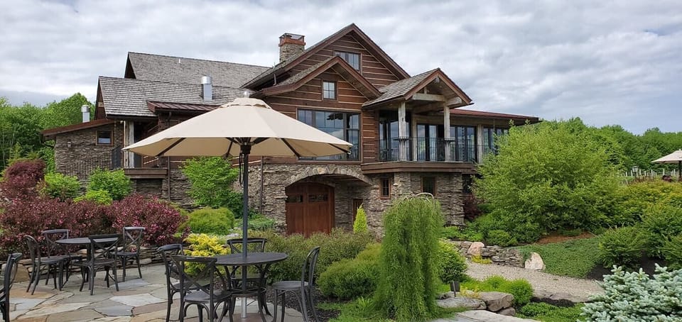 107899248_106713031116725_526350219560243764_o (1) (5)