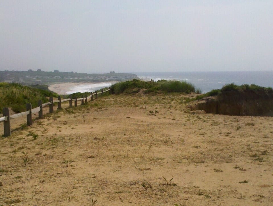 View from the Bluffs over Ditch Plains beach. Great running trail to Shadmoor!