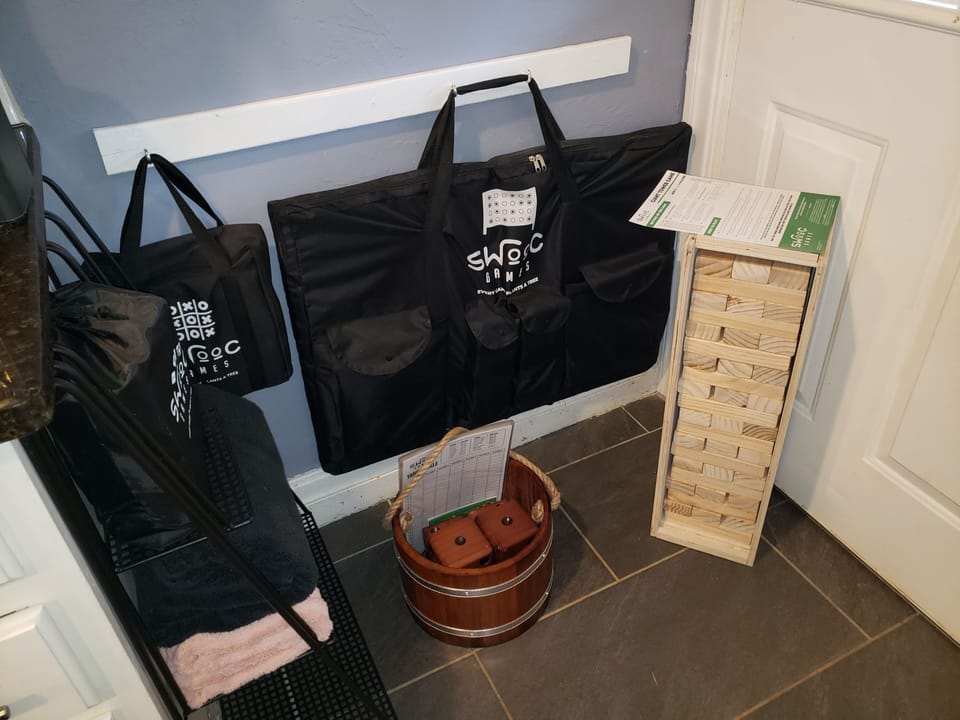 Great selection of outdoor games including jenga, giant connect four and yardzee