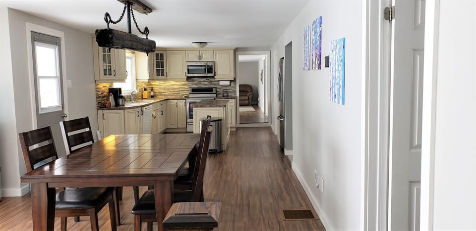 Open kitchen and dining room