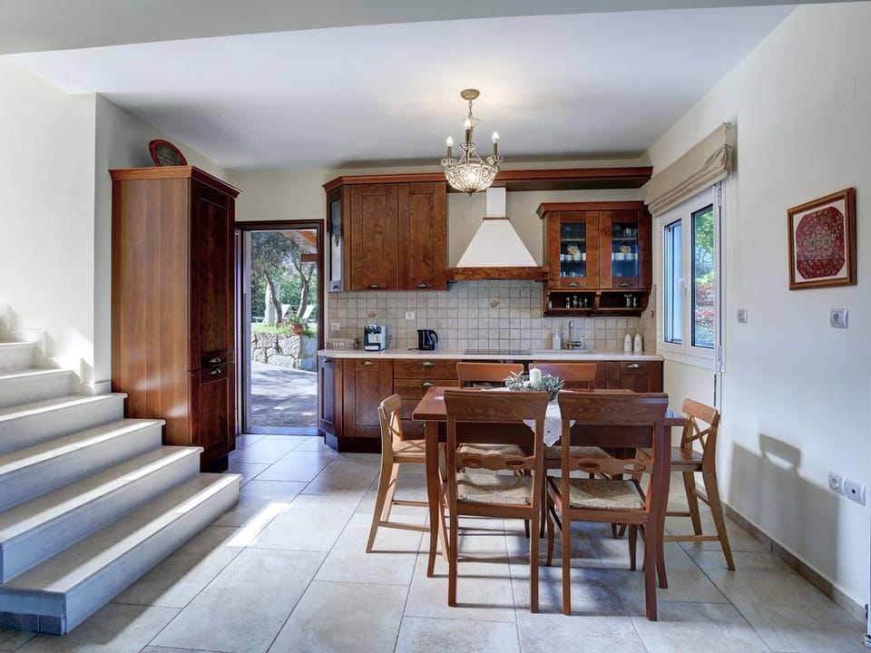 an open plan kitchen ,dinning area 