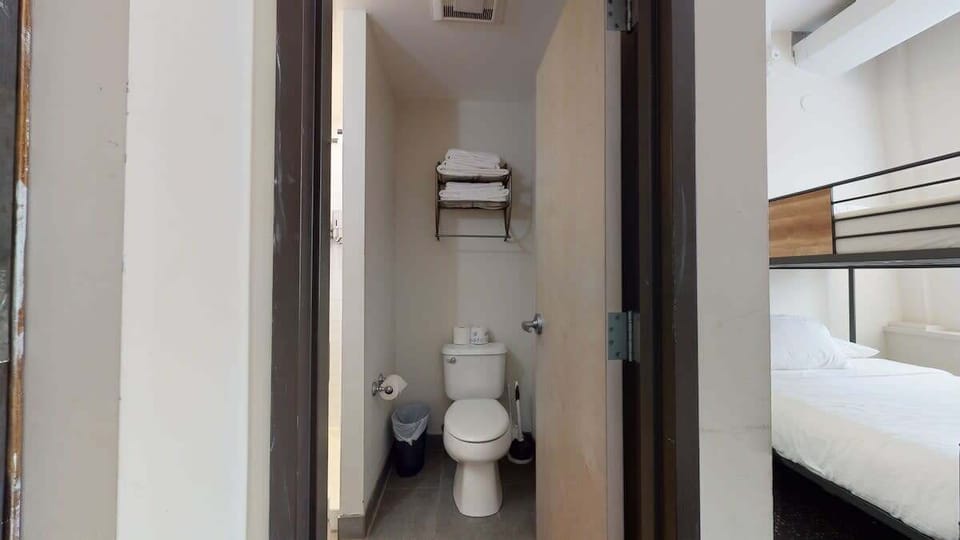 The bathroom has a beautiful, white tile enclosed shower. The kitchenette is fully equipped with pots, pans and cooking utensils, along with a two burner hot plate for cooking meals. It is 8 minutes T ride to MGH, 9 minutes walk to Tufts, and 17 minutes ride to Boston Medical Center.