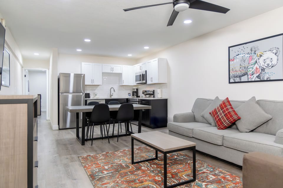 Spacious living area featuring a Queen sleeper sofa