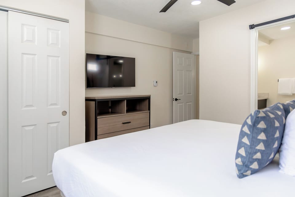 Unit with 1 King bed in the Primary Bedroom  and 1 Queen bed in the Guest Bedroom