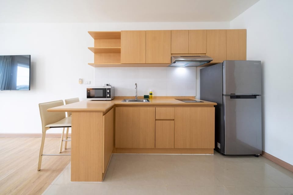 Ozone Kata Condo - great location, rooftop pool (15263)