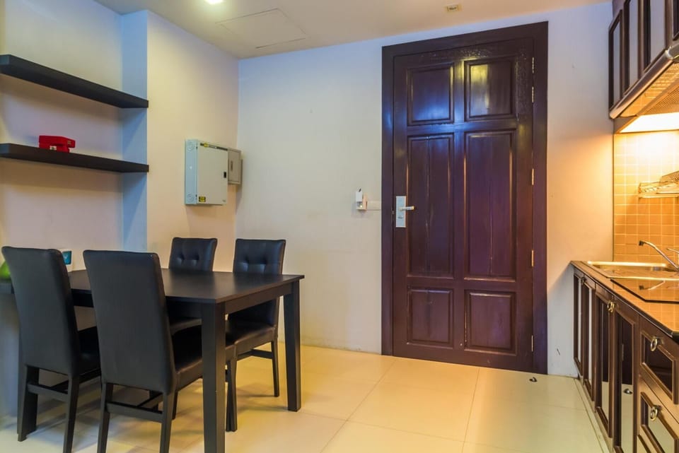 Patong apartment walk to beach HLC501 (1614)