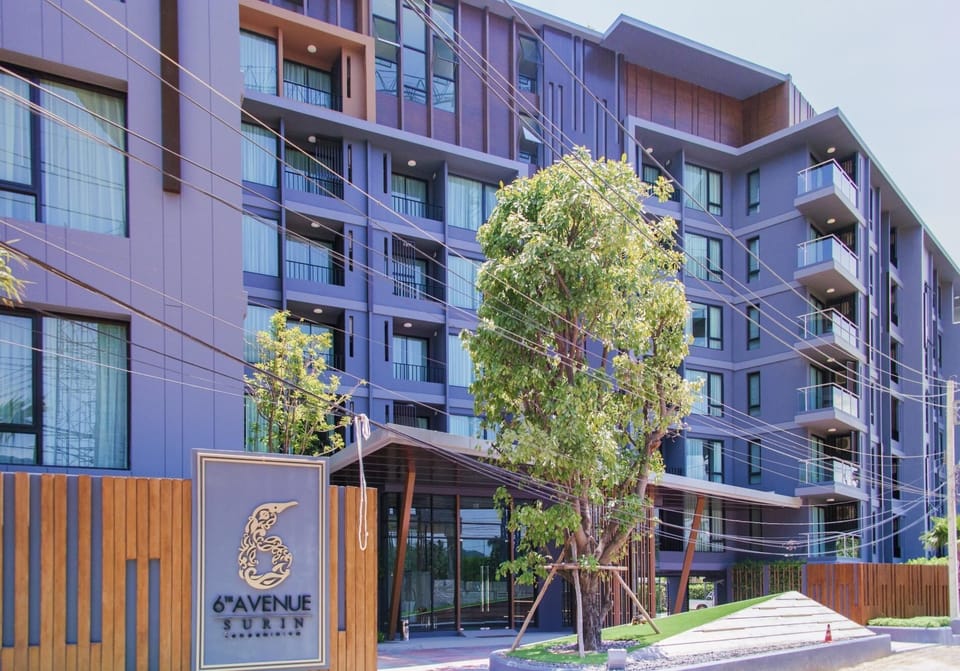 Condo near Surin beach with pool and gym 6 Avenue (94)