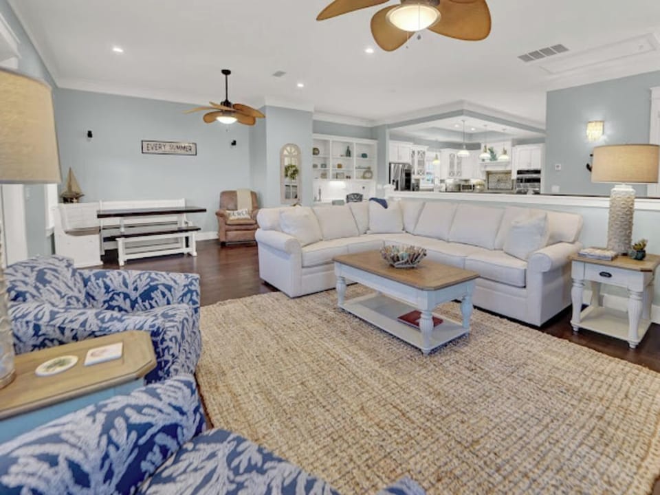 Living Area, 3rd Floor