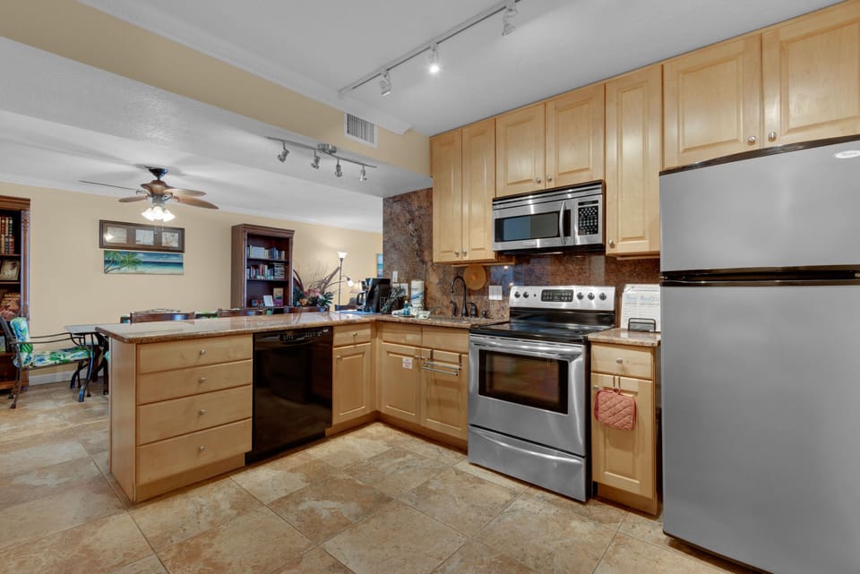 Kitchen has Plenty of Space