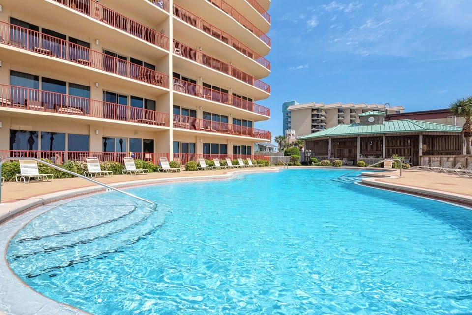 Fabulous Free Form Pool at Hidden Dunes