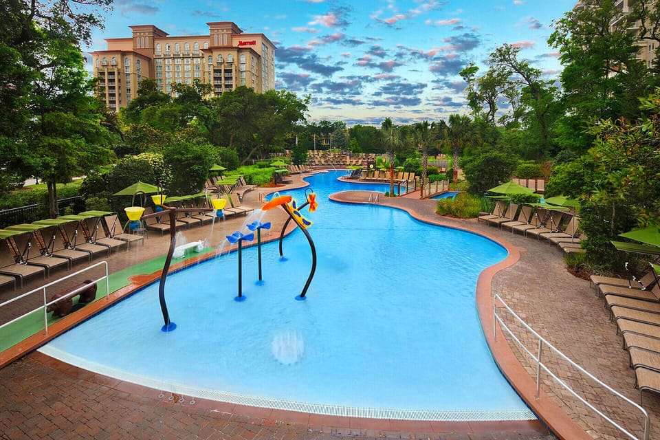 Woodsy Pool - Zero Entry Play Area