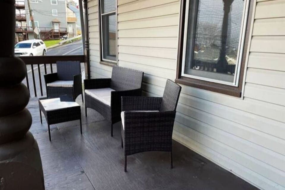 FRONT PATIO