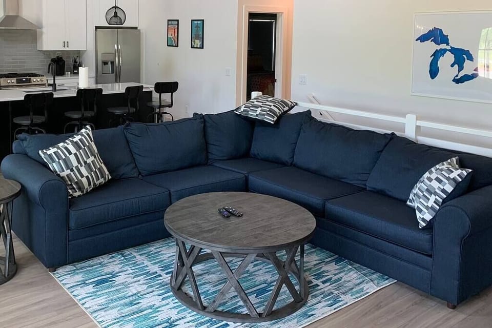 Living room. (3)