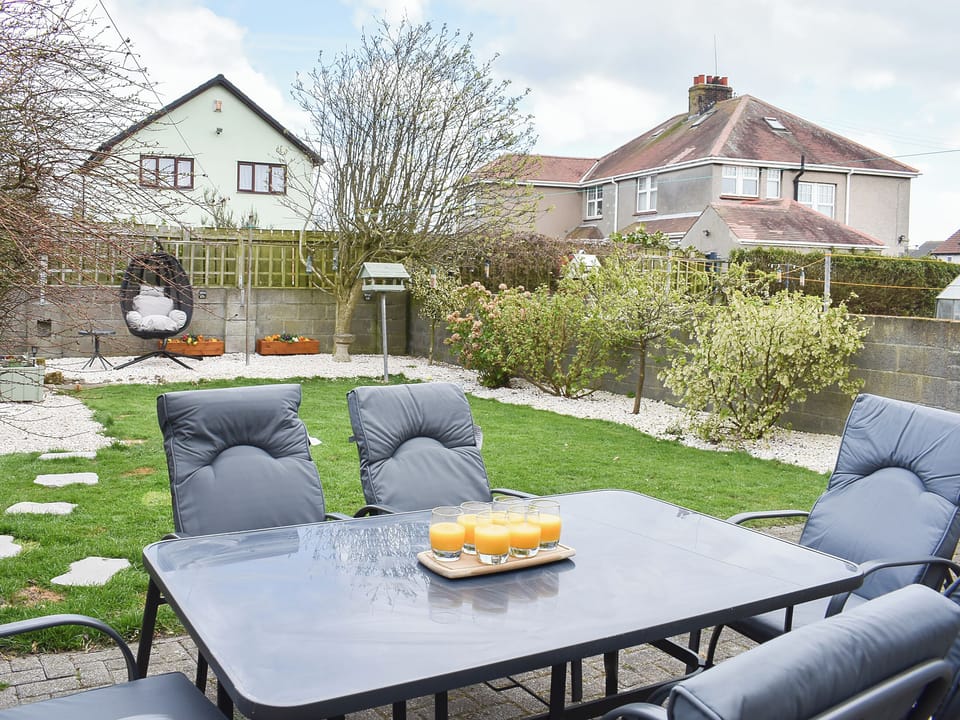 Patio | Och Moo at No. 47, Seahouses