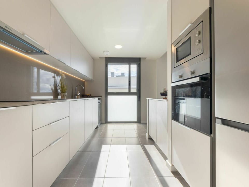 Building, Cabinetry, Kitchen Appliance, Door, House, Interior Design, Flooring, Home Appliance, Floor, Major Appliance