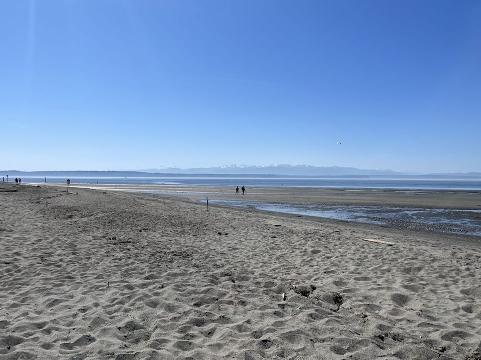 2 minute walk to the sandy beach