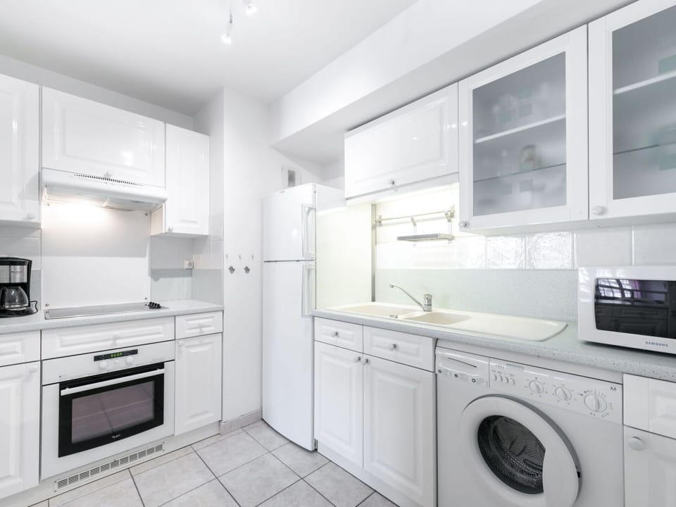 Laundry Room, Cabinetry, Property, Furniture, Countertop, Building, Clothes Dryer, White, Washing Machine, Kitchen Appliance