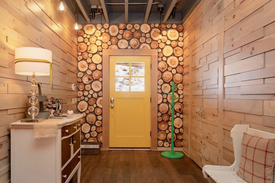 Floor, Flooring, Hardwood, Indoors, Room