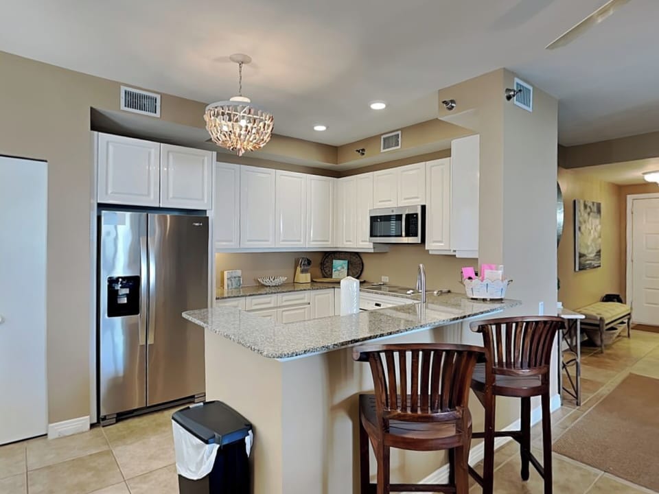 Kitchen - Breakfast Bar Seats Two