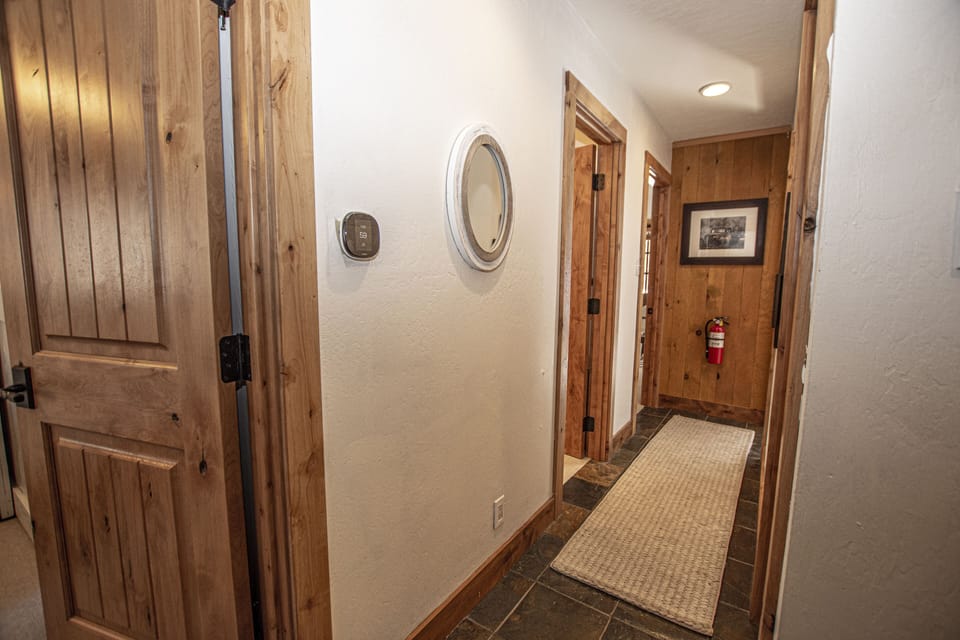 Thunder Lodge Bedroom Hallway