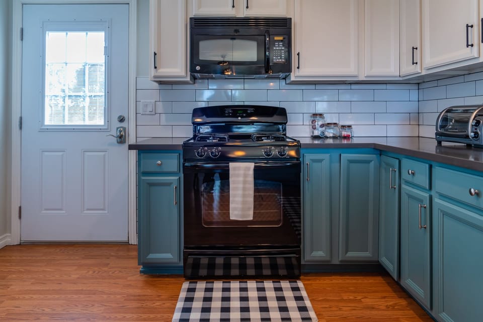 Fully Stocked Kitchen