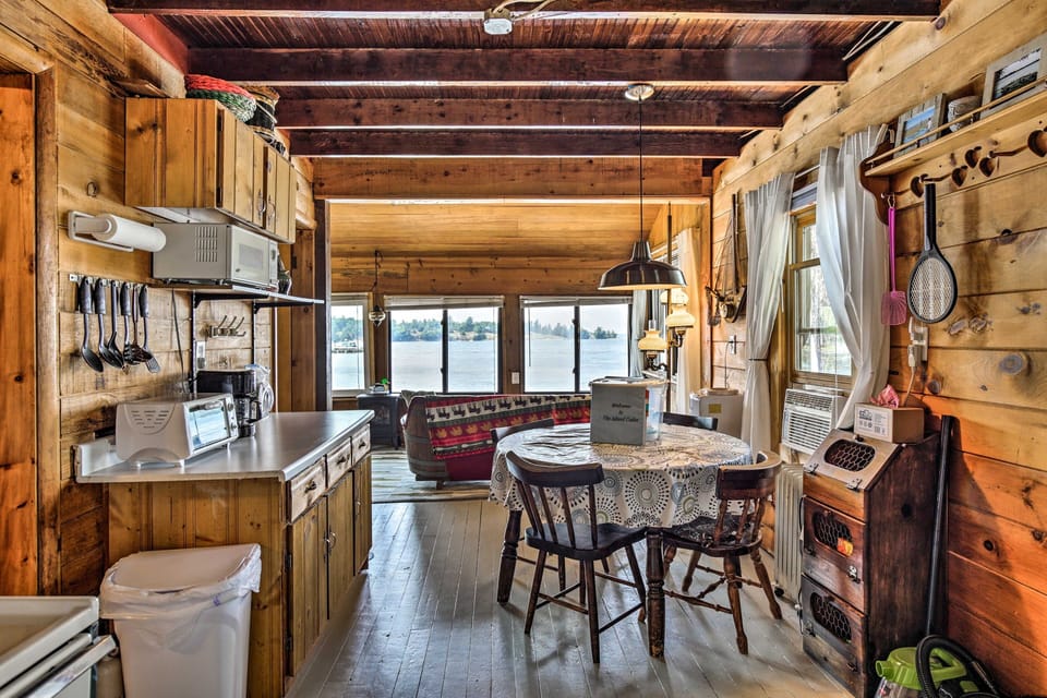 Chair, Furniture, Hardwood, Building, Indoors