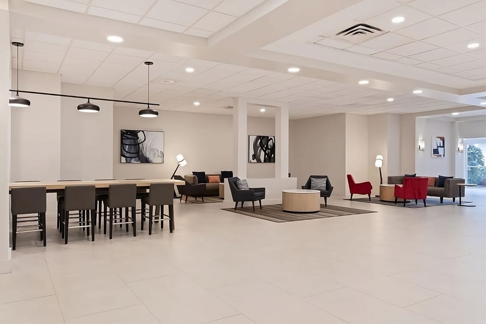 Lobby area and access to property amenities in case of an early arrival