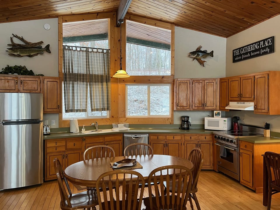 Dining room area and kitchen