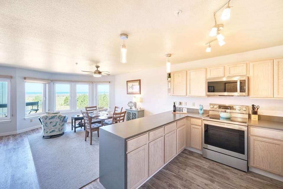 Open floor plan with ample natural light and stunning views