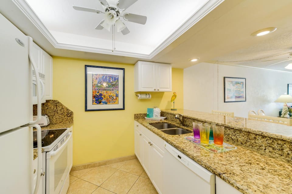 Fully equipped kitchen