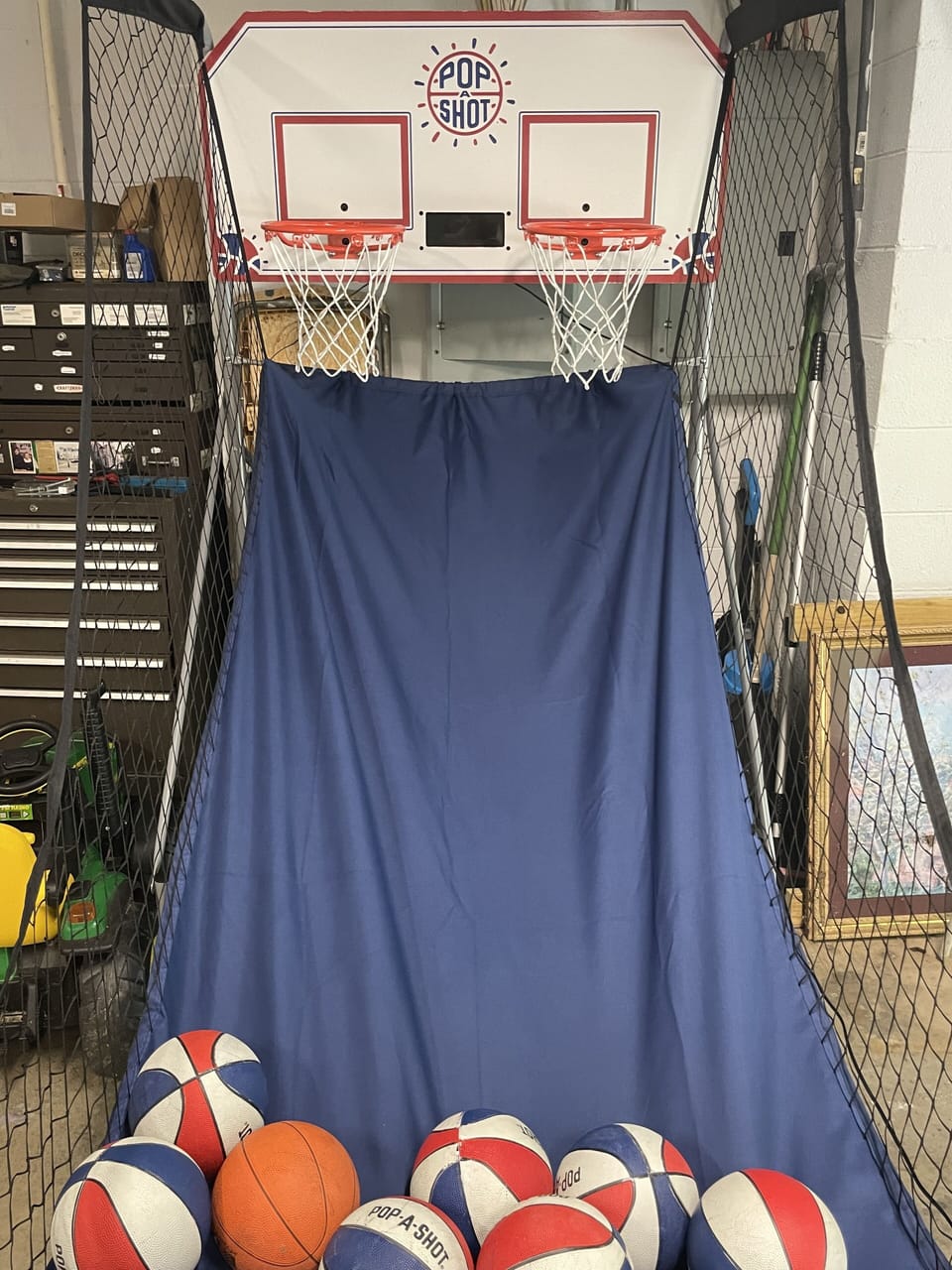 Family fun basketball game