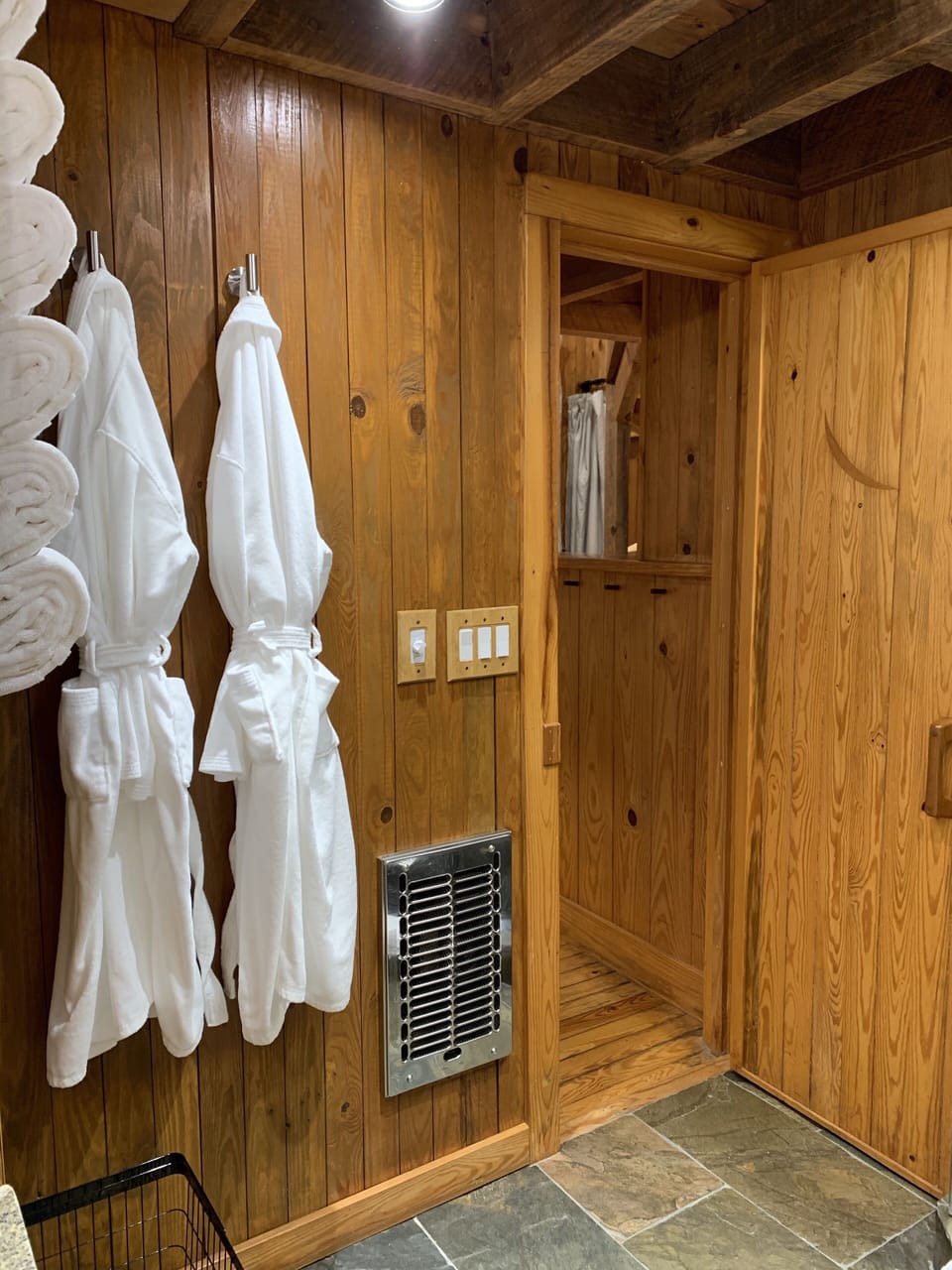 624df7a2-5cf0-4dfc-9ca9-044a8c768f7b