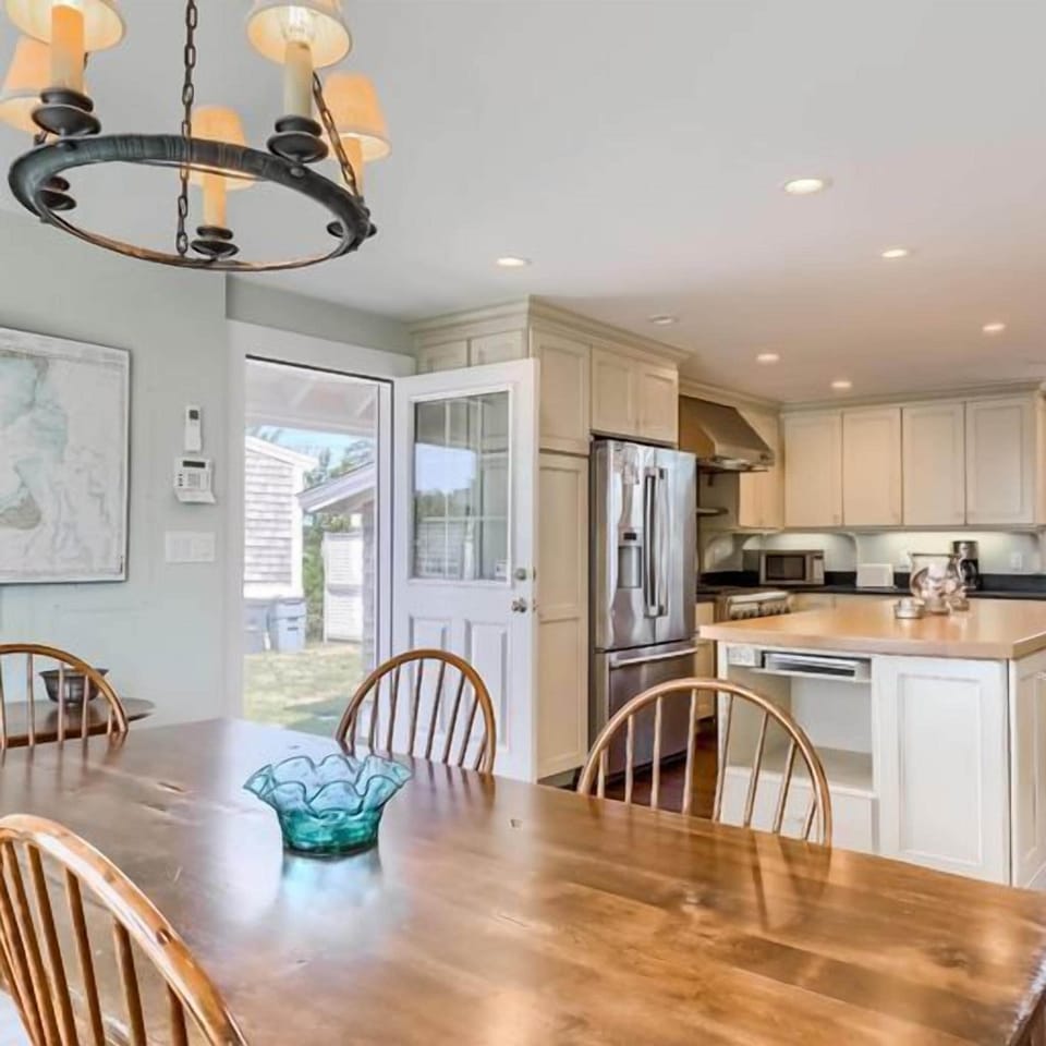 Large kitchen with all amentities