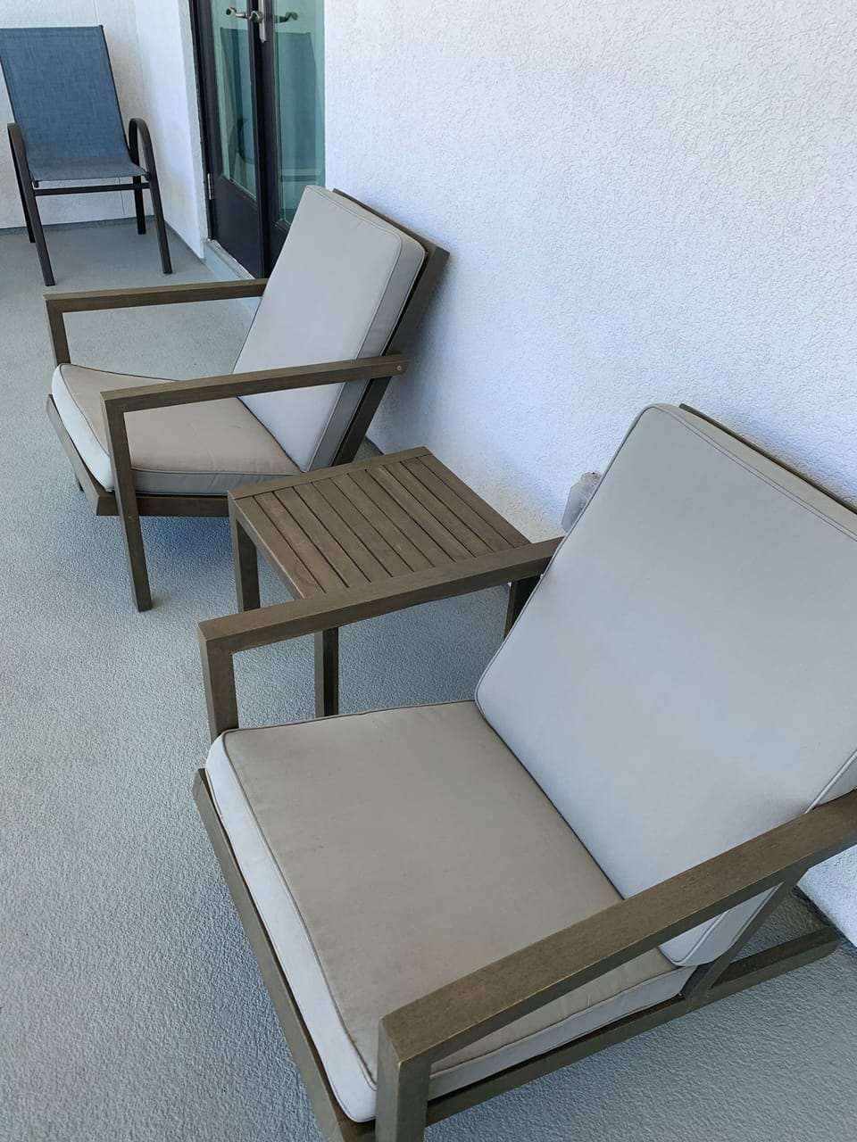 Balcony seating for 6