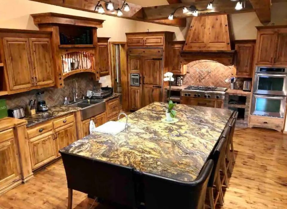 Massive Chef's Kitchen Leather Granite Island!