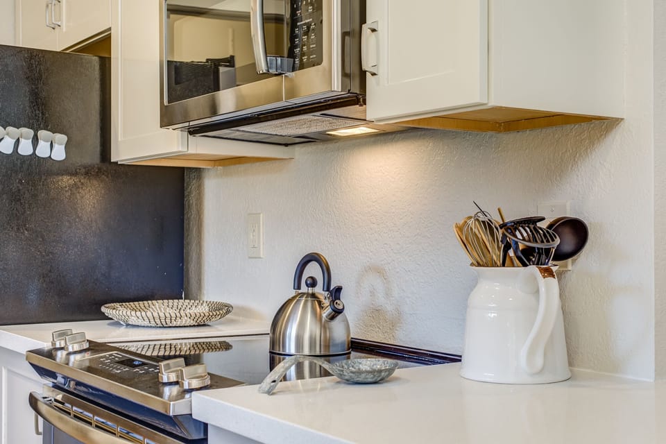 4-burner Electric Range