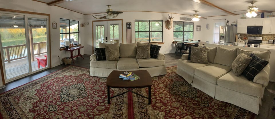 Large open dining, living, & great room