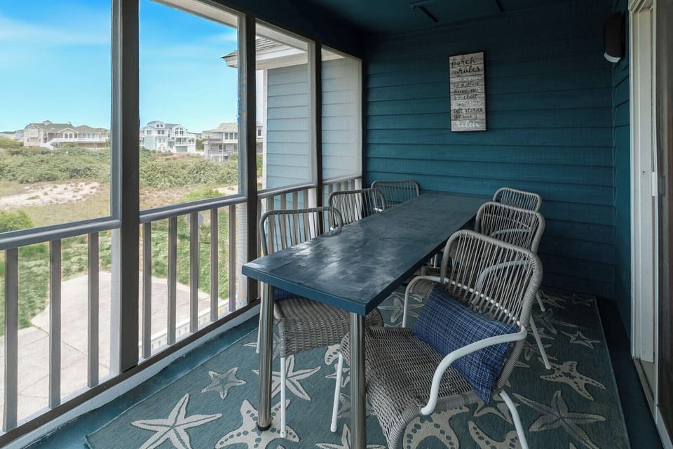 Screened in Porch Off Third Level